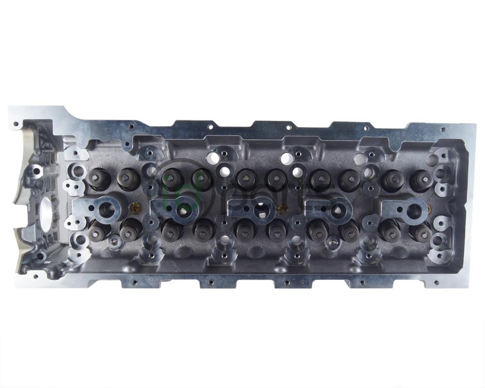 Complete Cylinder Head (OM647) Picture 2